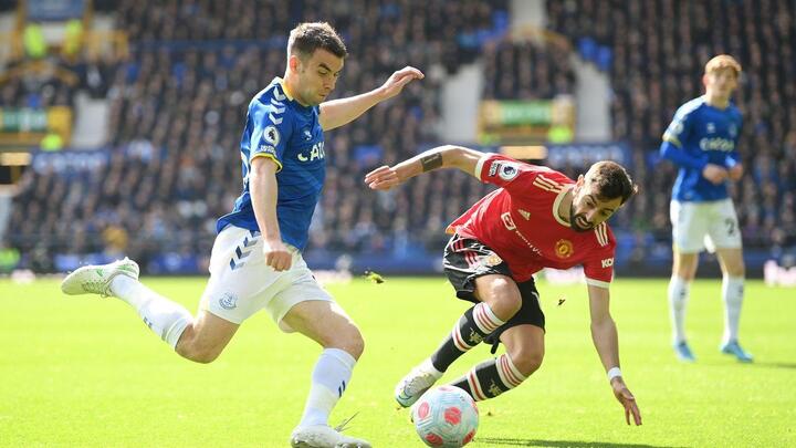 Cầu thủ Man Utd chơi bóng như muốn nghỉ hè sớm