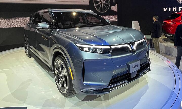 Xe điện VinFast sẽ thách thức Tesla ngay tại thị trường Mỹ thế nào?