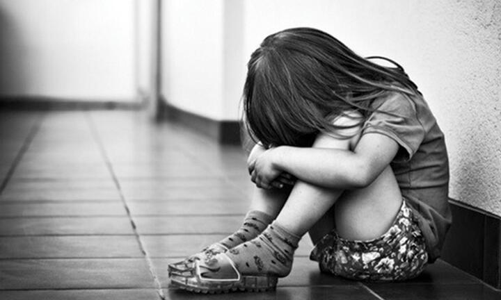 TP.HCM: Bé gái 7 tuổi chết bất thường, trên người có nhiều vết thương