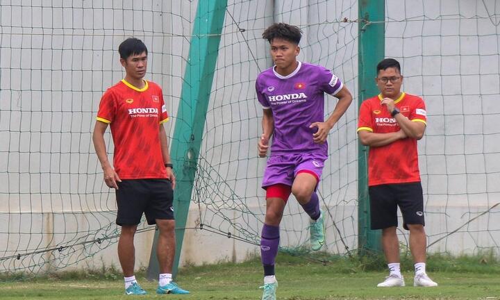 U23 Việt Nam đón viện binh, chưa đủ lực lượng chuẩn bị cho SEA Games 31