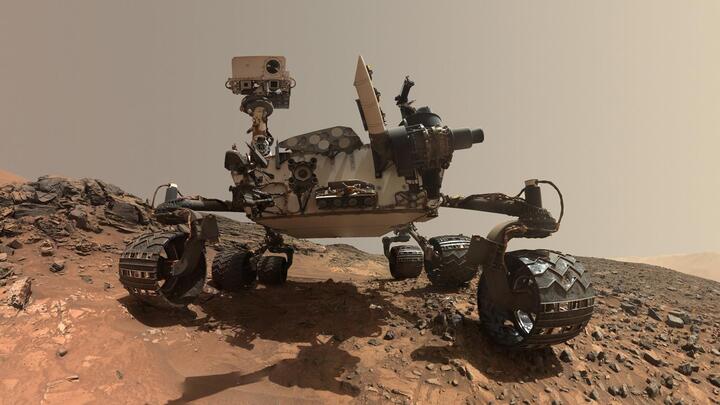 Tàu thăm dò sao Hỏa của NASA phải quay đầu vì sợ hỏng bánh xe