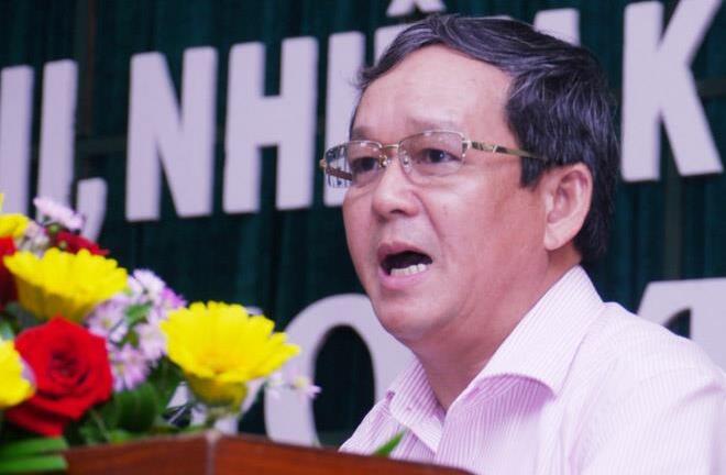 Cục phó Cục thuế tỉnh Bình Định chơi golf giữa lệnh cấm, xin nghỉ hưu trước tuổi