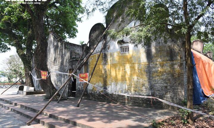 Di tích quốc gia chùa Cả ở Hải Dương sắp sập đổ, phải chằng chống xung quanh