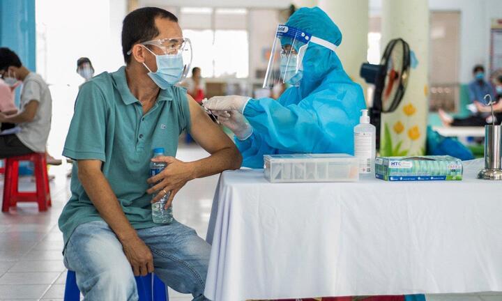 Thêm 24.623 F0 mới, tiếp tục ghi nhận đà tăng với gần 2.000 ca