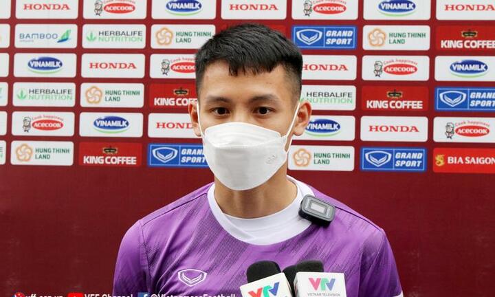 Hùng Dũng: 'Vinh dự được đeo băng đội trưởng U23 Việt Nam'