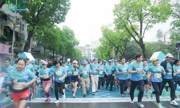 Khởi động giải chạy 'BIDVRun – Cho cuộc sống Xanh' lần thứ hai