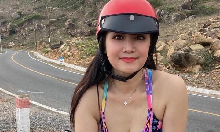 Nhan sắc 'trẻ mãi không già' của NSND Thu Hà