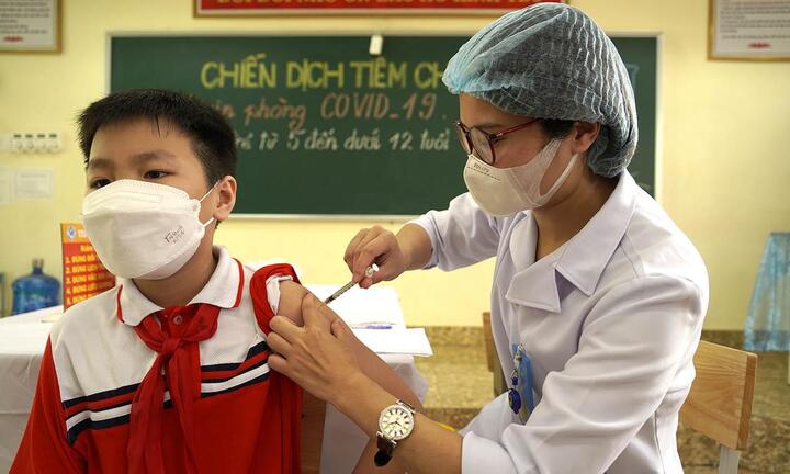 Phản ứng hiếm gặp viêm cơ tim xuất hiện khi nào ở trẻ tiêm vaccine COVID-19?