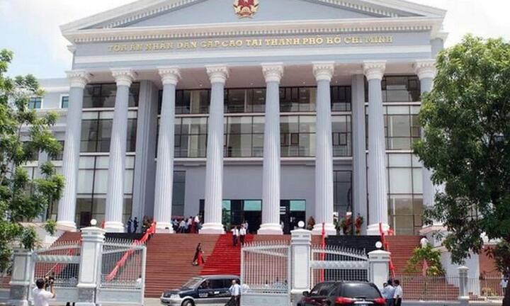 Diễn biến 'nóng' vụ cựu thư ký TAND Cấp cao tại TP.HCM lừa tiền bị cáo