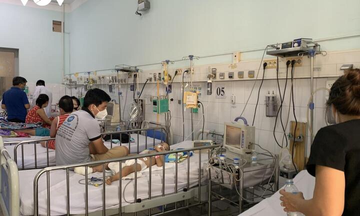 Hai bệnh nhân tử vong do sốt xuất huyết, ngành y tế cảnh báo nguy cơ bùng bịch