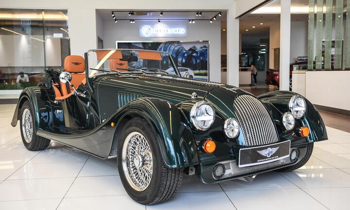 Cận cảnh Morgan Plus Four 2022 tại Việt Nam