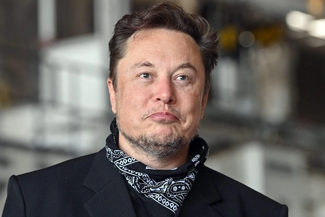 Elon Musk: Con người của tất cả những điều phi thường cộng lại