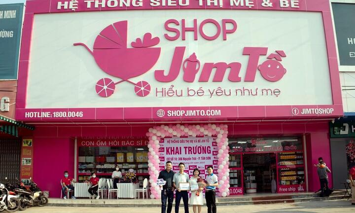 Hệ thống siêu thị mẹ và bé Jim Tồ chinh phục khách hàng bằng tình yêu trẻ thơ