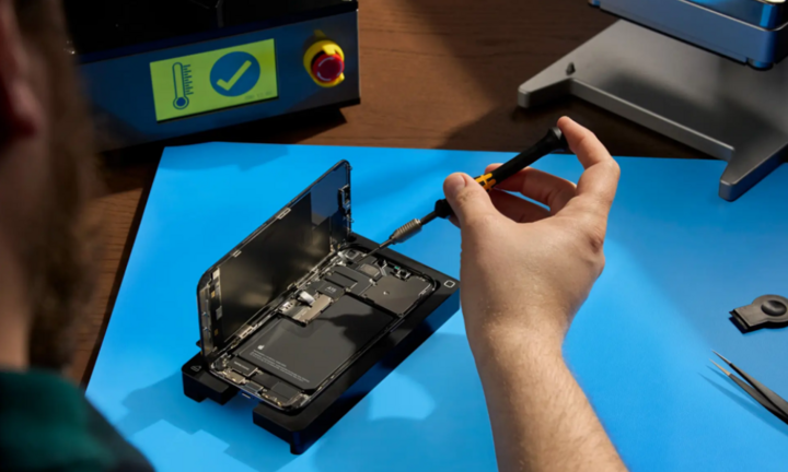 Apple chính thức cho người dùng sửa iPhone tại gia