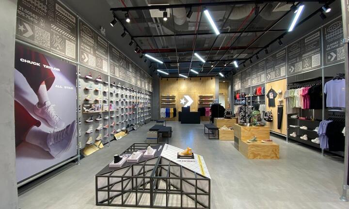 Cửa hàng Converse mới tại Hà Nội: Không gian rộng rãi, ngập tràn ưu đãi