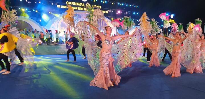 Carnaval Hạ Long trở lại sau 2 năm tạm dừng vì dịch COVID-19
