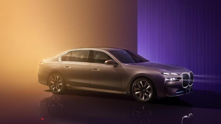 BMW 7-Series 2023 được ra mắt tại Trung Quốc