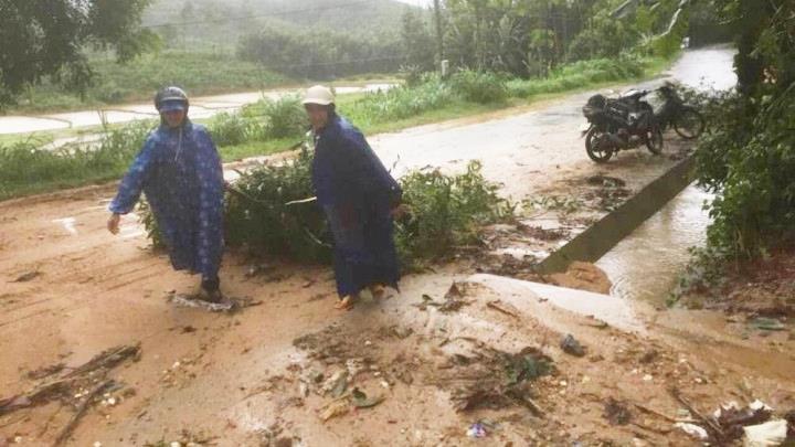 Thời tiết ngày 4/5: Bắc Bộ nắng đẹp, Nam Bộ và Tây Nguyên mưa dông