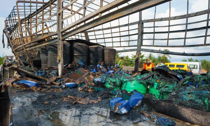 Nguyên nhân xe chở dầu bốc cháy ngùn ngụt trên cao tốc TP.HCM - Trung Lương 