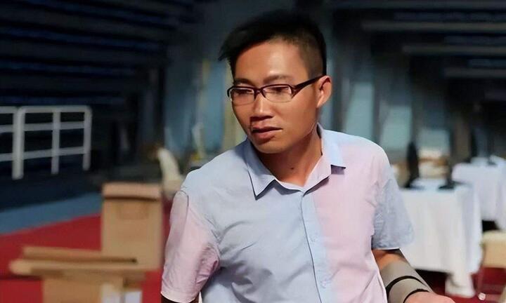 Người đàn ông thi 10 lần để vào đại học hàng đầu Trung Quốc