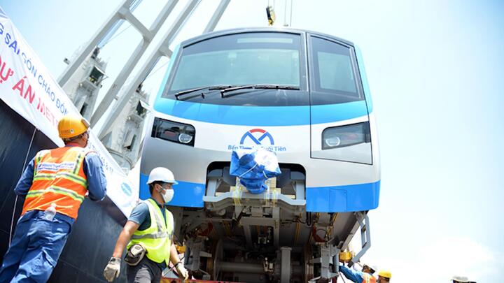 Video: Hai đoàn tàu cuối cùng tuyến metro Bến Thành - Suối Tiên cập cảng