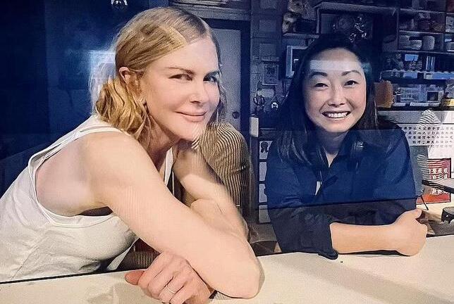 Ảnh mặt mộc của Nicole Kidman tuổi 55 gây tranh cãi