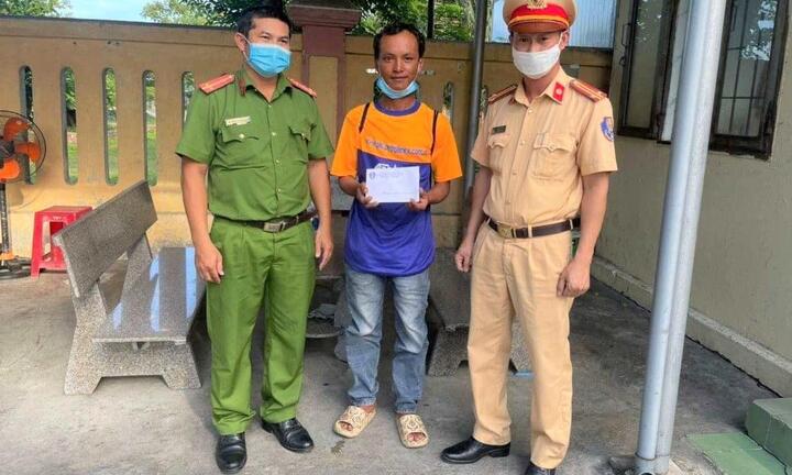 Bị trộm khoắng sạch tài sản, người đàn ông đi bộ từ TP.HCM về quê