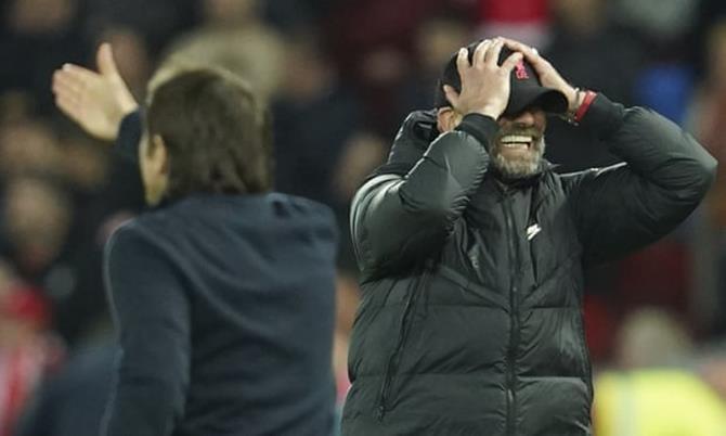 Liverpool nguy cơ bị Manchester City vượt mặt trong cuộc đua vô địch