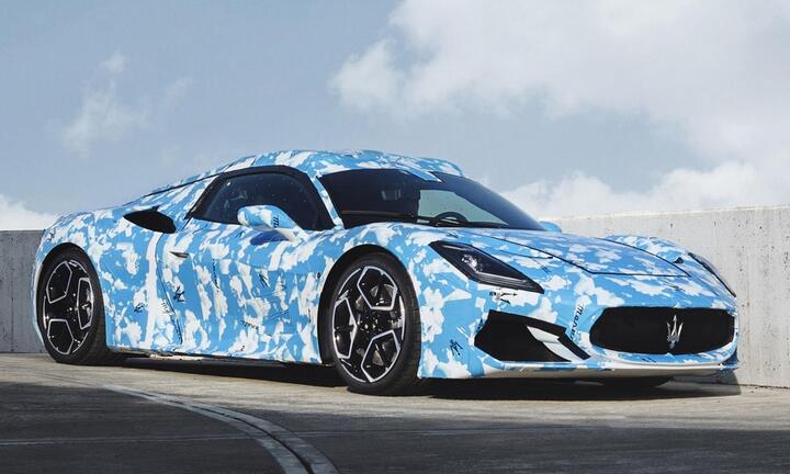 Maserati MC20 mui trần dự kiến ra mắt vào tháng này