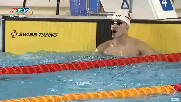 Video: Phạm Thanh Bảo phá kỷ lục SEA Games 100m bơi ếch