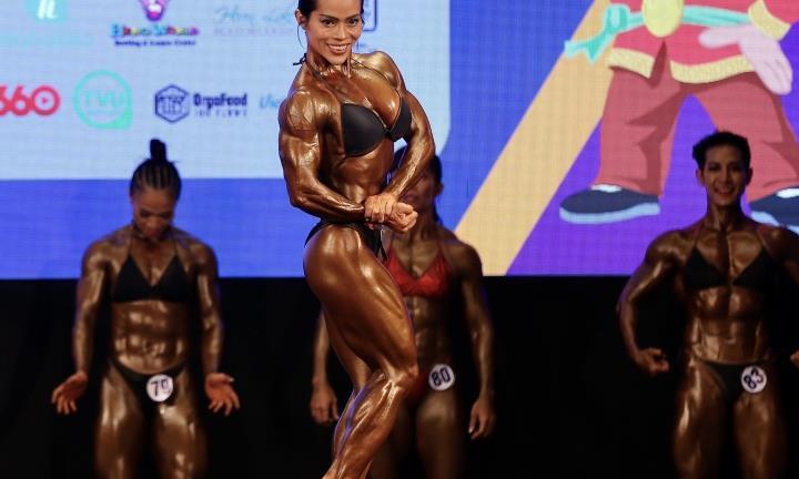 Video: Ngắm thân hình nữ lực sĩ Việt Nam giành Huy chương vàng SEA Games 31