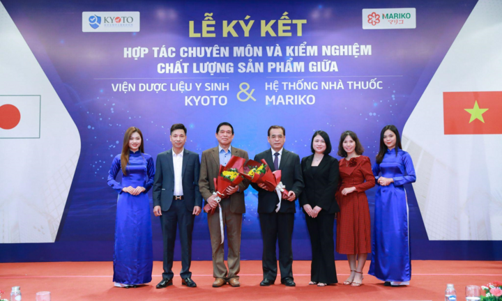 Đẩy mạnh hợp tác chuyên môn và kiểm nghiệm sản phẩm trong chuỗi nhà thuốc Mariko