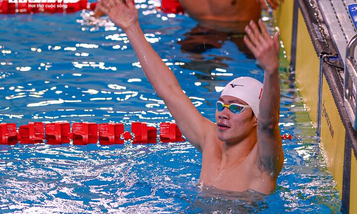 Ảnh: Kình ngư Hưng Nguyên nước rút thần tốc giành HCV SEA Games