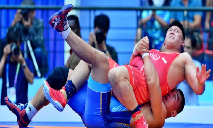 Video: Lần cuối dự SEA Games, đô vật gần 40 tuổi giành HCV