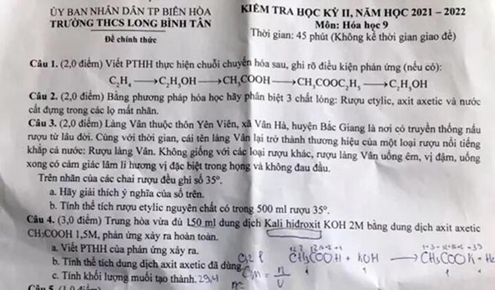 Đồng Nai: Đề thi Hóa 'quảng cáo' rượu Làng Vân, phụ huynh bức xúc