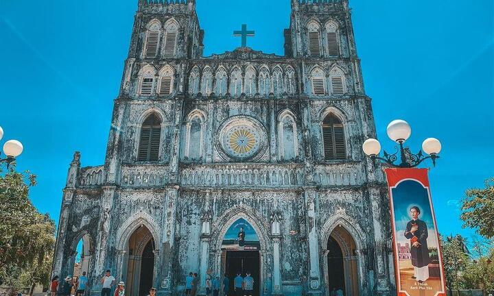 Rêu phong không kém Nhà thờ Lớn, Phú Yên cũng có 1 nhà thờ cổ bậc nhất Việt Nam