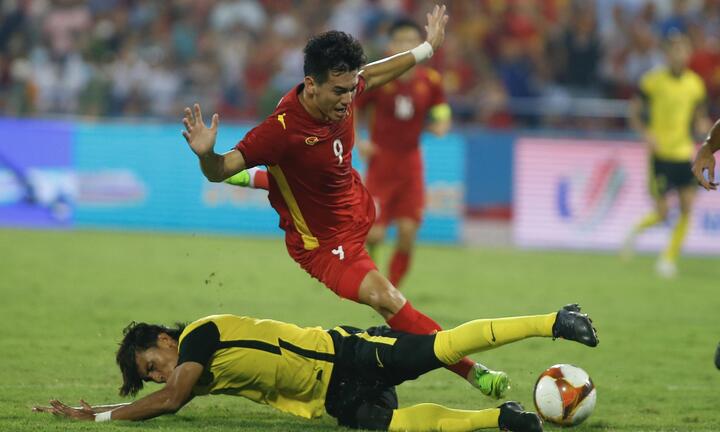 Trực tiếp U23 Việt Nam 1-0 U23 Malaysia: Tiến Linh ghi bàn