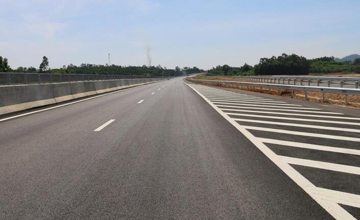 Giải quyết dứt điểm các tồn tại liên quan cao tốc Đà Nẵng - Quảng Ngãi
