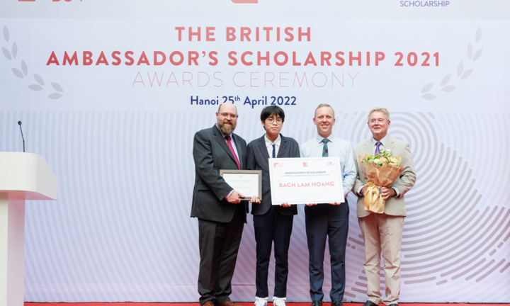 Những gương mặt xuất sắc trở thành quán quân Học bổng Đại sứ Vương Quốc Anh