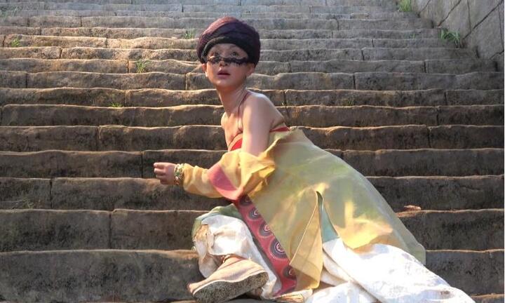 Tạo hình cổ trang kỳ quái của Châu Tấn gây bất ngờ