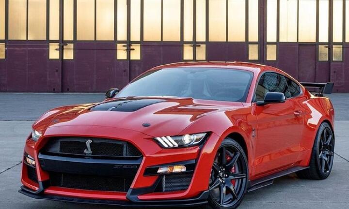 Những mẫu xe thể thao mới bán chạy nhất hiện nay