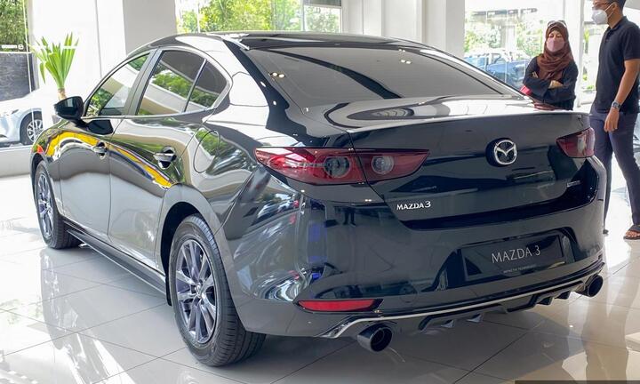 Mazda3 đời 2022 được làm mới với bộ bodykit thể thao