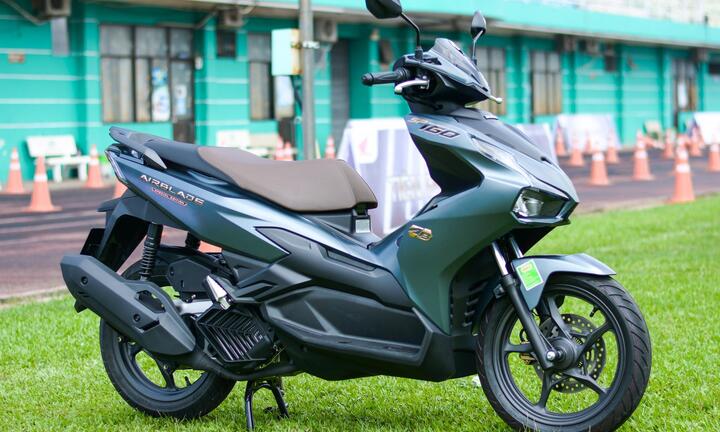Honda Air Blade 160 có giá thực tế hơn 70 triệu đồng