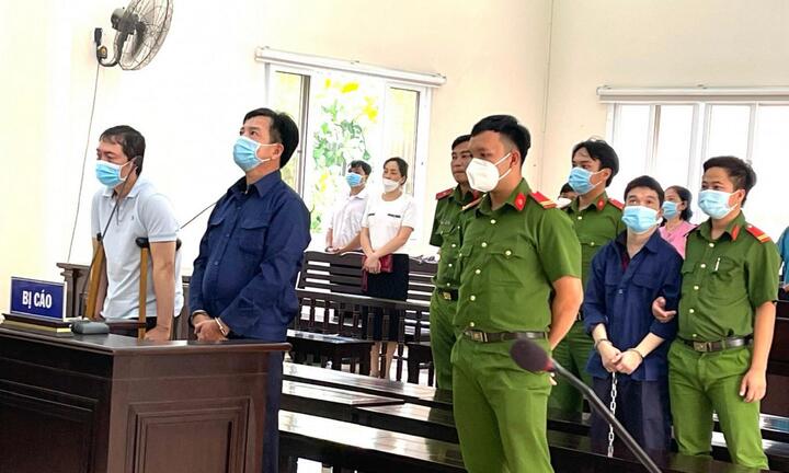 Giám đốc vẽ dự án ma chiếm đoạt tài sản rồi giả điên trước tòa lãnh 28 năm tù