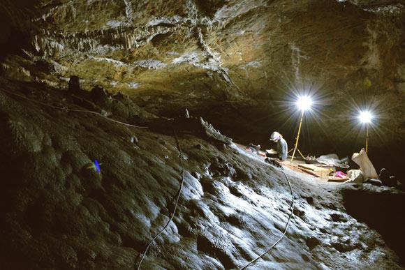 Ngỡ ngàng 'bảo tàng nghệ thuật' 65.000 tuổi của người Neanderthals ở Tây Ban Nha