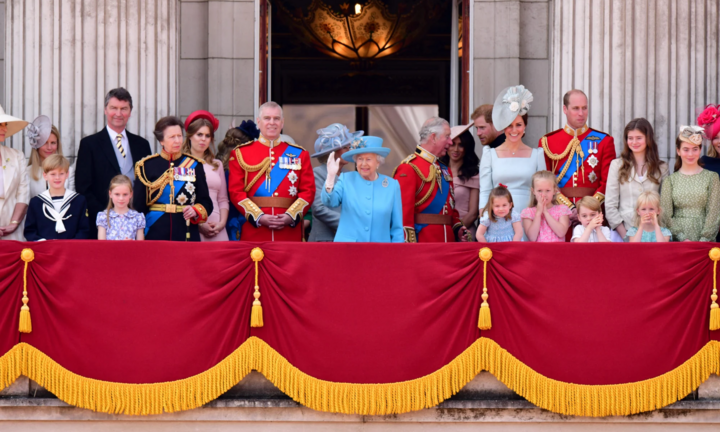 Hé lộ về các gia đình hoàng gia giàu nhất thế giới năm 2022