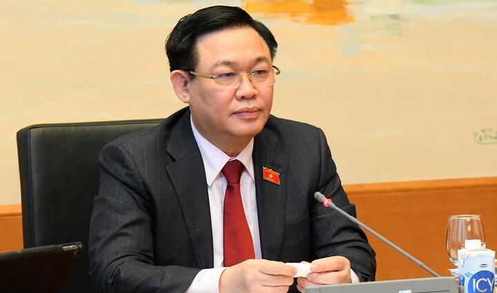 Chủ tịch Quốc hội: Không dùng nguồn từ cải cách tiền lương để làm cao tốc