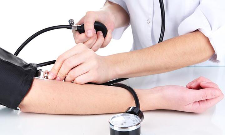 Ăn bao nhiêu trái cây một ngày là tốt cho bệnh tăng huyết áp?