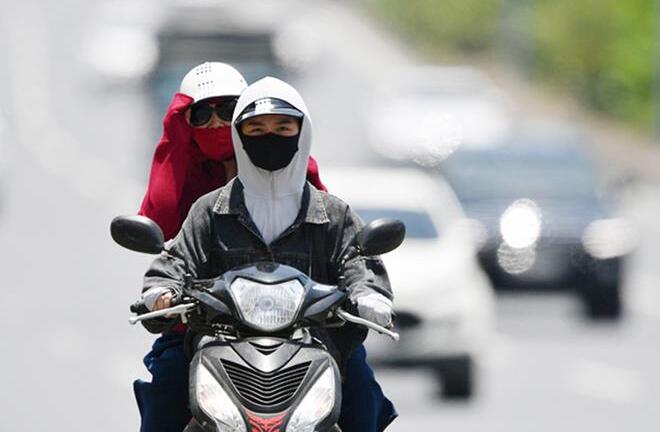 Nắng nóng gay gắt khắp miền Trung, đề phòng nguy cơ cháy rừng