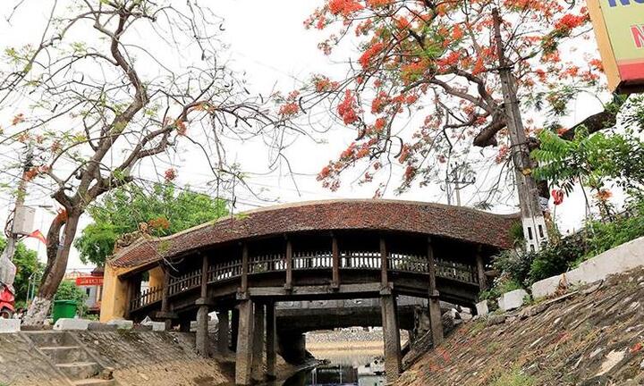 Ảnh: Độc đáo cây cầu ngói hơn 500 năm tuổi ở Nam Định